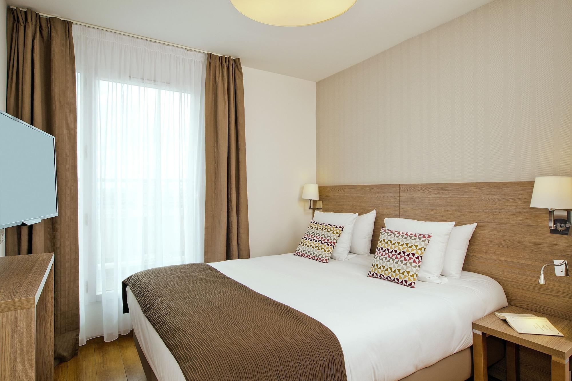 เรอซิดฮอม บัวส์ โกลองเบอะ มองโซ โอแตล Aparthotel บัวส์ โกลงบ์ ภายนอก รูปภาพ