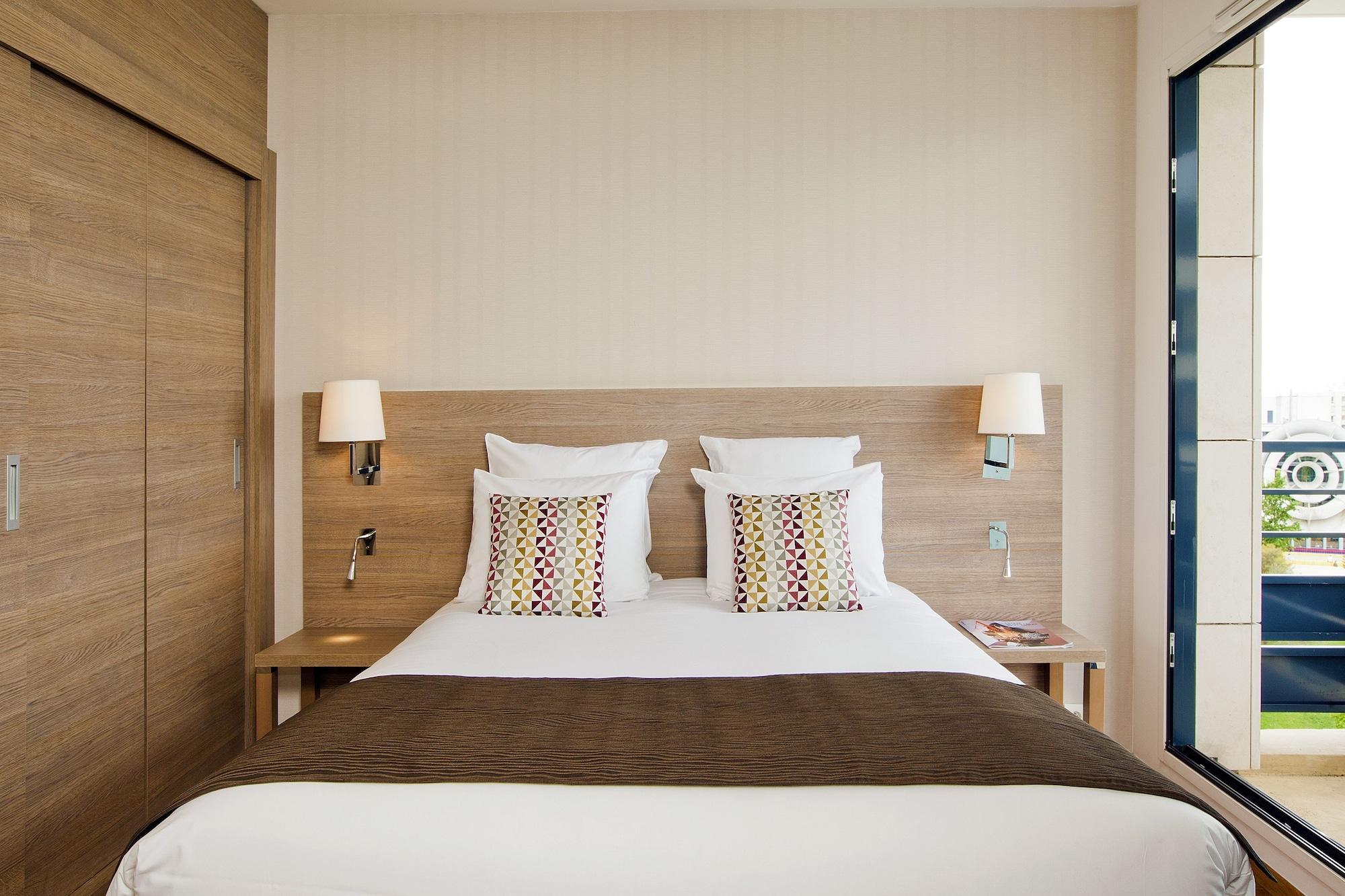 เรอซิดฮอม บัวส์ โกลองเบอะ มองโซ โอแตล Aparthotel บัวส์ โกลงบ์ ภายนอก รูปภาพ