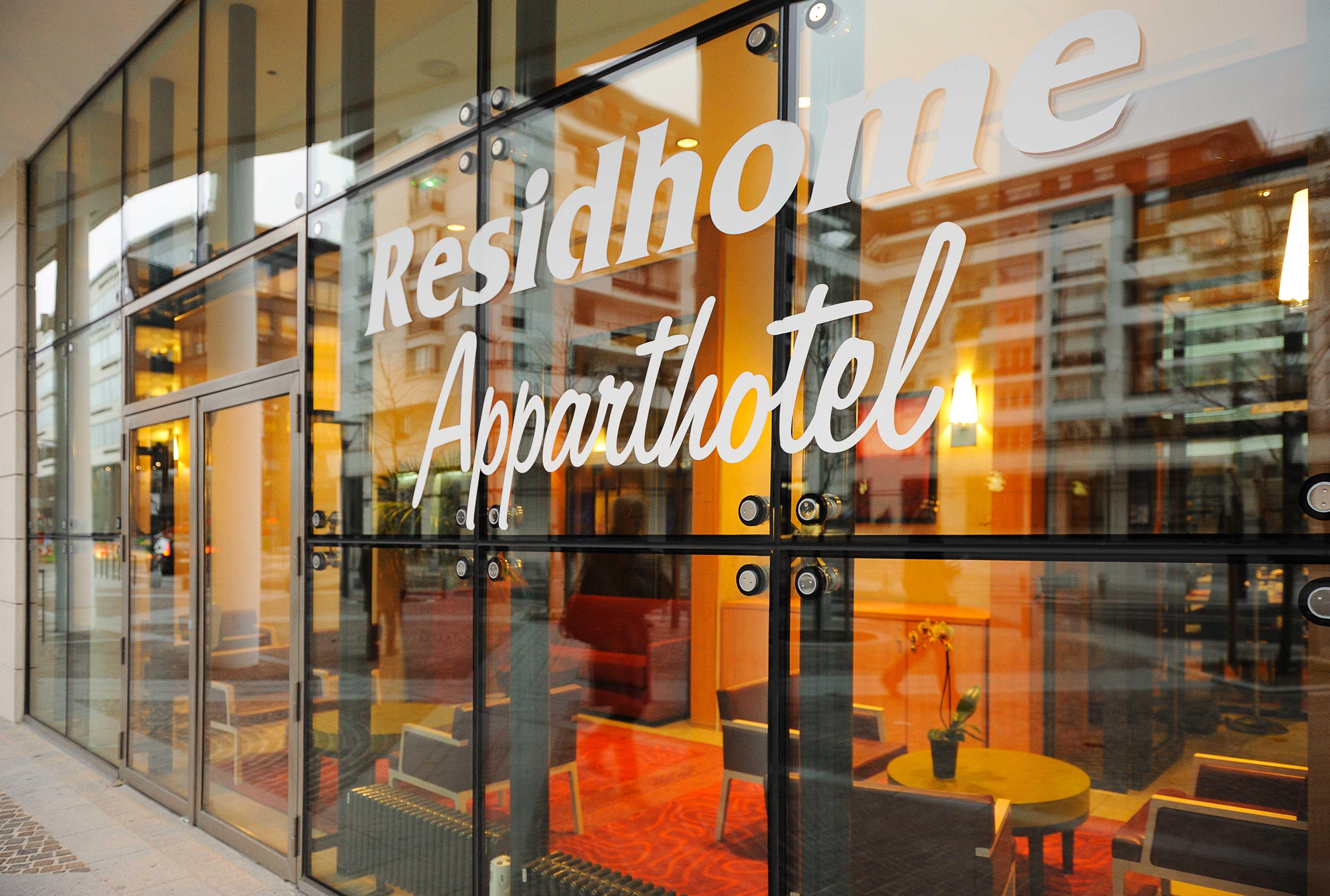 เรอซิดฮอม บัวส์ โกลองเบอะ มองโซ โอแตล Aparthotel บัวส์ โกลงบ์ ภายนอก รูปภาพ